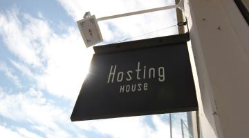 디자인 스폿④ 호스팅하우스(Hosting House)