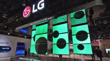 애니프레임, CES 2024에서 LG전자와 세계 최초 투명 올레드TV의 OLED T 미디어아트 선보여
